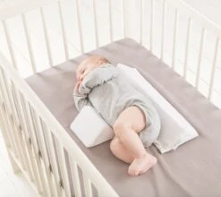 Doomoo Basics Baby Sleep - Zijligkussen -Babyproducten Korting 1200x1069 6