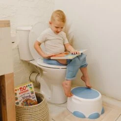 Bumbo - Step 'n Potty Hemlock Green -Toilet Trainer- Brilverkleiner Met Opstapje -Toilet Bril Zitje - 3 In 1 WC Potje -WC Zindelijkheids Training Voor Jongens/Meisjes - Urinoirs Voor Kind/Peuter Van 2 Tot 7 Jaar - Wit Met Groen 14 Bumbo - Step 'n Potty Hemlock Green -Toilet Trainer- Brilverkleiner Met Opstapje -Toilet Bril Zitje - 3 In 1 WC Potje -WC Zindelijkheids Training Voor Jongens/Meisjes - Urinoirs Voor Kind/Peuter Van 2 Tot 7 Jaar - Wit Met Groen -Babyproducten Korting 1200x1200 1092