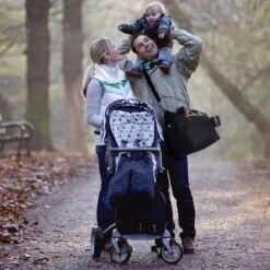 Brisby Slijtvaste Luiertas - Verzorgingstas Groot -Zwart - Inclusief Verschoonmatje - Isoleervakken - Fopspeen Houder - Makkelijk Te Bevestigen Aan De Kinderwagen 20 Brisby Slijtvaste Luiertas - Verzorgingstas Groot -Zwart - Inclusief Verschoonmatje - Isoleervakken - Fopspeen Houder - Makkelijk Te Bevestigen Aan De Kinderwagen -Babyproducten Korting 1200x1200 80