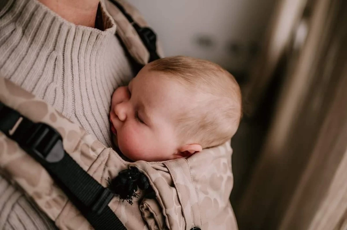 Draagzak - Pure Baby Love - Click & Go Baby - Panter Taupe - Maat 50 T/m 86 9 Draagzak - Pure Baby Love - Click & Go Baby - Panter Taupe - Maat 50 T/m 86 - Afbeelding 7