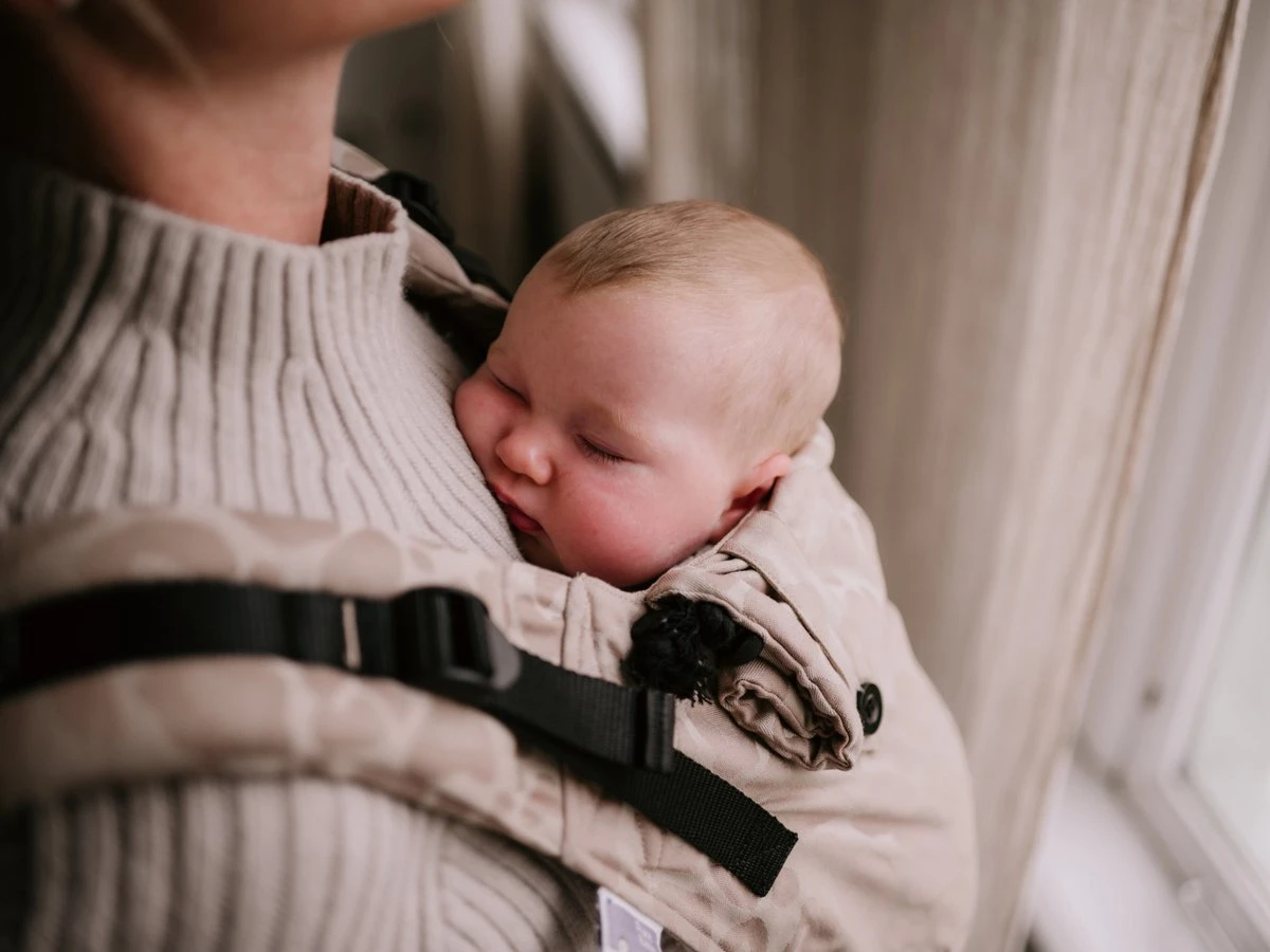 Draagzak - Pure Baby Love - Click & Go Baby - Panter Taupe - Maat 50 T/m 86 4 Draagzak - Pure Baby Love - Click & Go Baby - Panter Taupe - Maat 50 T/m 86 - Afbeelding 2