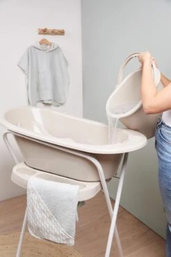 Bébé-jou Badstandaard Click - 103 Cm. - Taupe 14 Bébé-jou Badstandaard Click - 103 Cm. - Taupe -Babyproducten Korting 799x1200 58